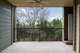 6810 Deatonhill Dr, Austin, TX 78745 - Photo 14