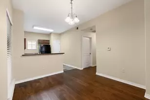 6810 Deatonhill Dr, Austin, TX 78745 - Photo 6