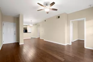 6810 Deatonhill Dr, Austin, TX 78745 - Photo 4