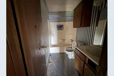 709 Drake Lane, Taylor, TX 76574 - Photo 12