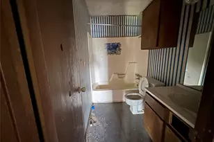 709 Drake Ln, Taylor, TX 76574 - Photo 12