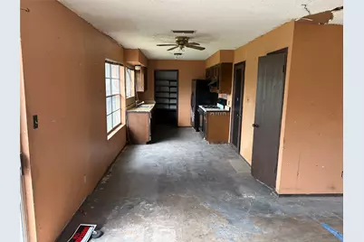 709 Drake Lane, Taylor, TX 76574 - Photo 4