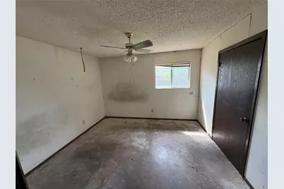 709 Drake Lane, Taylor, TX 76574 - Photo 10