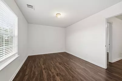 1907 Brewers Place, Taylor, TX 76574 - Photo 16