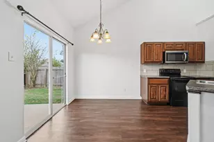 1907 Brewers Pl, Taylor, TX 76574 - Photo 8