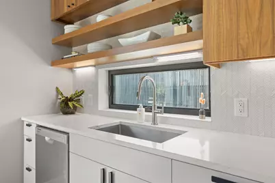 2401 E 11th Street, Austin, TX 78702 - Photo 12