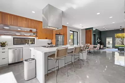 2401 E 11th Street, Austin, TX 78702 - Photo 10