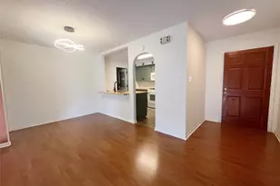 8702 Dawnridge Cir, Austin, TX 78757 - Photo 4