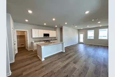 257 Firefox Way, Jarrell, TX 76537 - Photo 4
