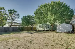 2005 Whistling Way, Taylor, TX 76574 - Photo 20