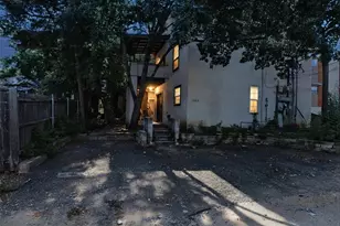 2823 San Pedro St, Austin, TX 78705 - Photo 32