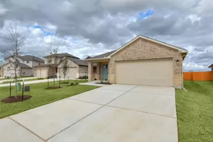 708 Roaring Fork Rd, Bastrop, TX 78602 - Photo 6