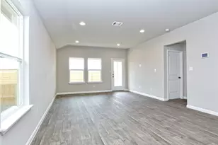 708 Roaring Fork Rd, Bastrop, TX 78602 - Photo 12