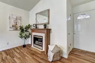 8606 Thunderbird Rd, Austin, TX 78736 - Photo 4