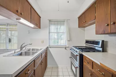 8516 Woodstone Drive, Austin, TX 78757 - Photo 12