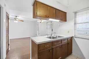 8516 Woodstone Dr, Austin, TX 78757 - Photo 12