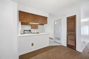 8516 Woodstone Dr, Austin, TX 78757 - Photo 10