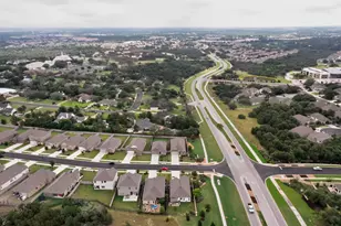 941 Legends Ln, Georgetown, TX 78628 - Photo 2
