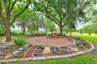 351 Laurel Creek, Hutto, TX 78634 - Photo 32