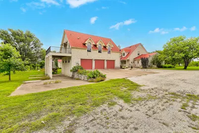 351 Laurel Creek, Hutto, TX 78634 - Photo 22