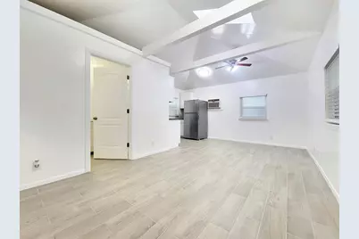 1009 E 38 1/2 Street #B, Austin, TX 78751 - Photo 16