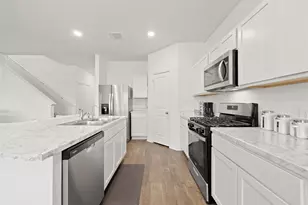 790 Arnold Loop, Kyle, TX 78640 - Photo 10