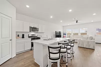 790 Arnold Loop, Kyle, TX 78640 - Photo 8