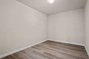 6907 Idea Rd, Austin, TX 78741 - Photo 22