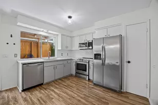 1904 Rosetti Dr, Austin, TX 78752 - Photo 4