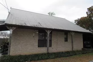 113 My Rd, Bastrop, TX 78602 - Photo 4