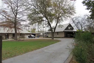 113 My Rd, Bastrop, TX 78602 - Photo 2