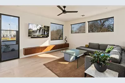 30 Chalmers Avenue, Austin, TX 78702 - Photo 22