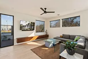 30 Chalmers Ave, Austin, TX 78702 - Photo 22
