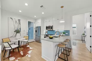 2105 S L Davis Ave, Austin, TX 78702 - Photo 8