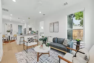 2105 S L Davis Ave, Austin, TX 78702 - Photo 6