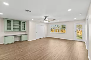 347 Monroe St, Giddings, TX 78942 - Photo 14