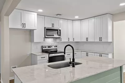 347 Monroe Street, Giddings, TX 78942 - Photo 12