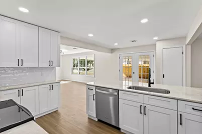 347 Monroe Street, Giddings, TX 78942 - Photo 10