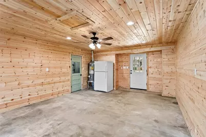 347 Monroe Street, Giddings, TX 78942 - Photo 30