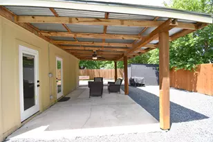 6027 Bluebell Cir, Austin, TX 78741 - Photo 22