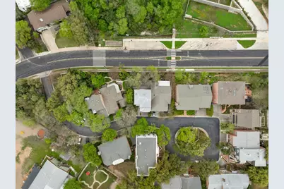 2712 Hillview Green Lane, Austin, TX 78703 - Photo 28