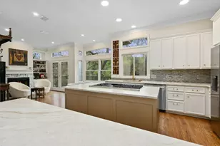 2712 Hillview Green Ln, Austin, TX 78703 - Photo 14