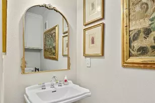 2712 Hillview Green Ln, Austin, TX 78703 - Photo 20