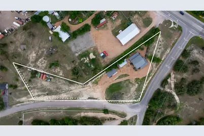 180 Henly Loop, Dripping Springs, TX 78620 - Photo 4