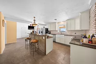 88 Oak Alley, Kerrville, TX 78028 - Photo 6