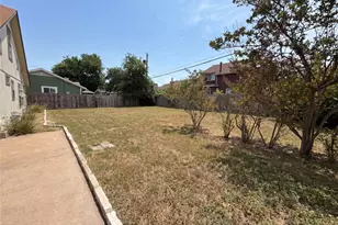1301 Pitcairn Dr, Pflugerville, TX 78660 - Photo 16