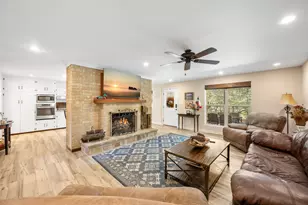 1105 Edgewater Dr, Spicewood, TX 78669 - Photo 8