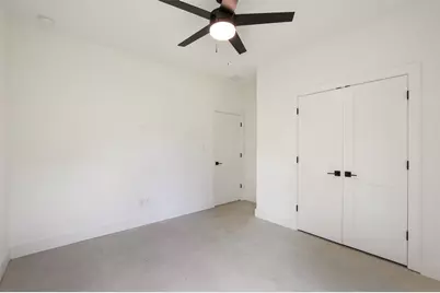 10901 W Lakeview Drive, Jonestown, TX 78645 - Photo 14
