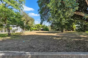 1247 W San Antonio St, San Marcos, TX 78666 - Photo 1