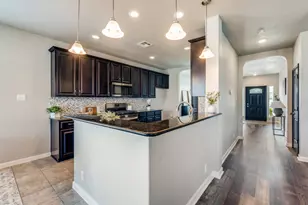 306 Oak Creek Way, New Braunfels, TX 78130 - Photo 14